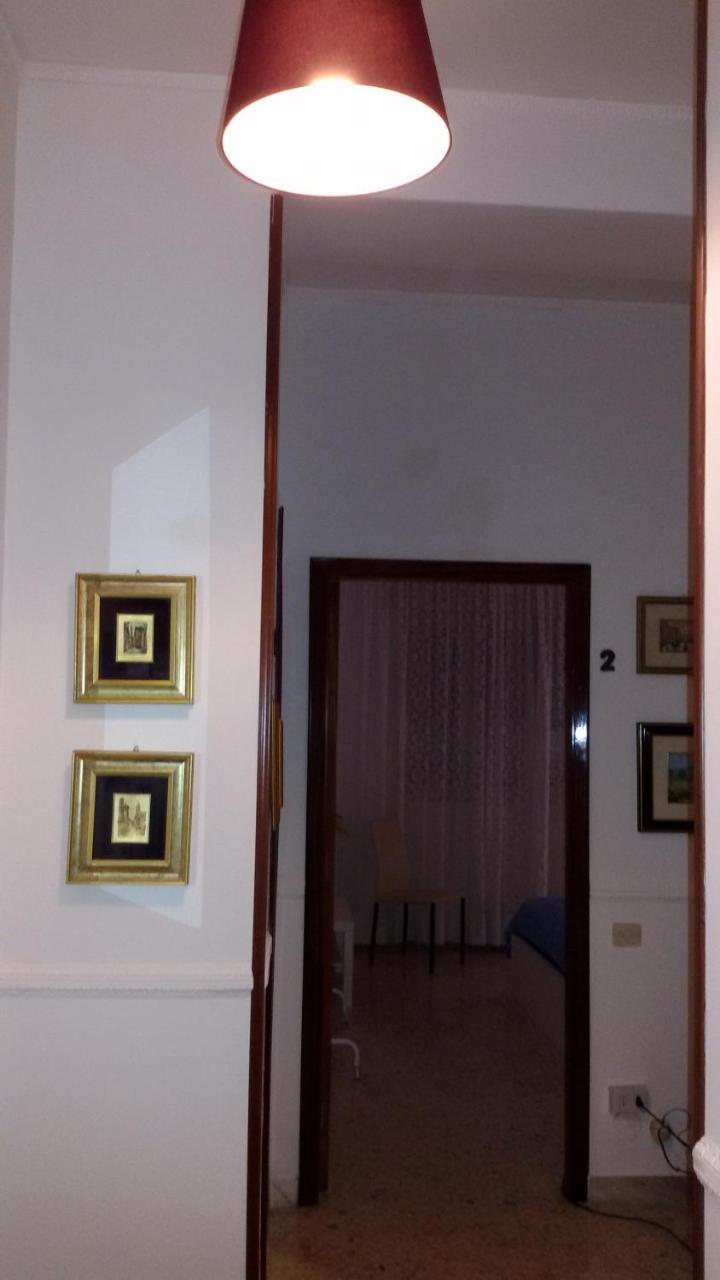 B&B Metropolitan Taranto Eksteriør bilde