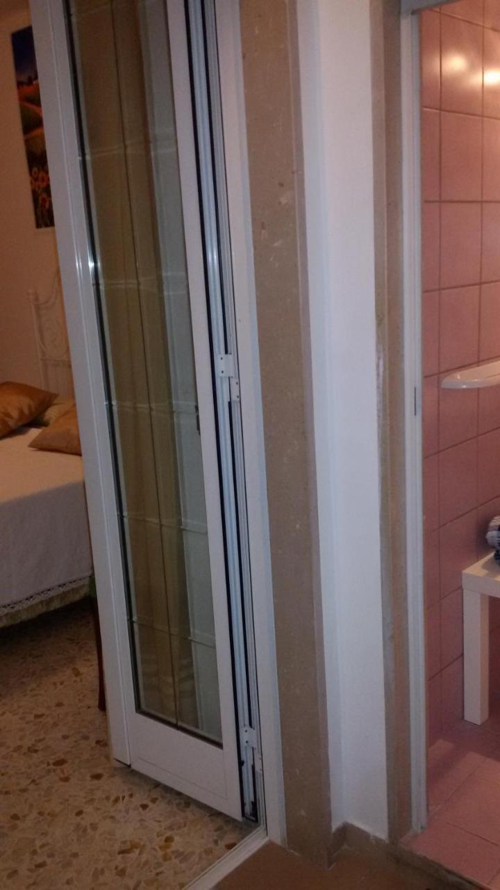 B&B Metropolitan Taranto Eksteriør bilde
